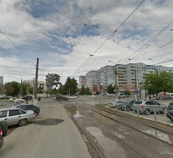 Банкомат Сбербанка России по адресу ул. Ложевая,  д. 126